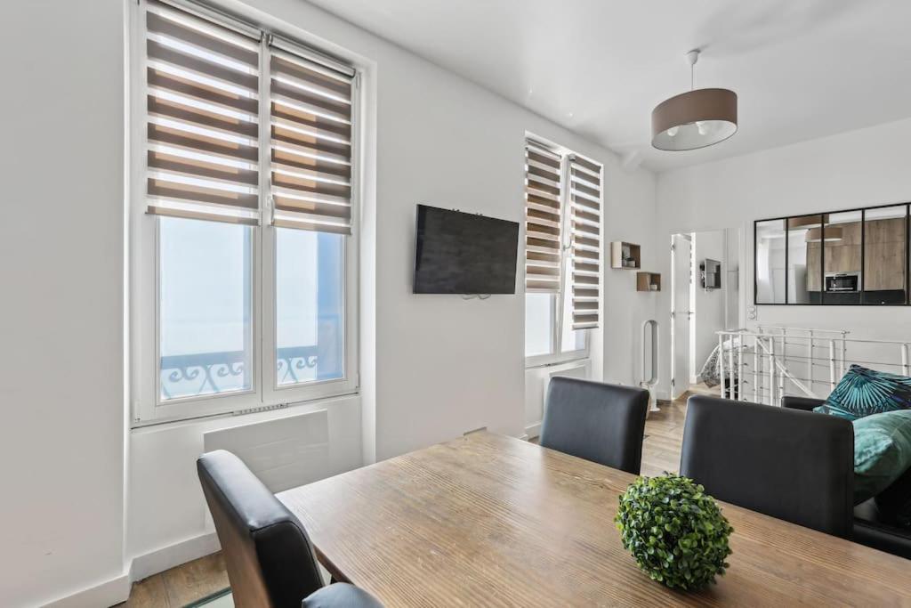 03 Tour Eiffel Appartement Pour 7 Personnes パリ エクステリア 写真