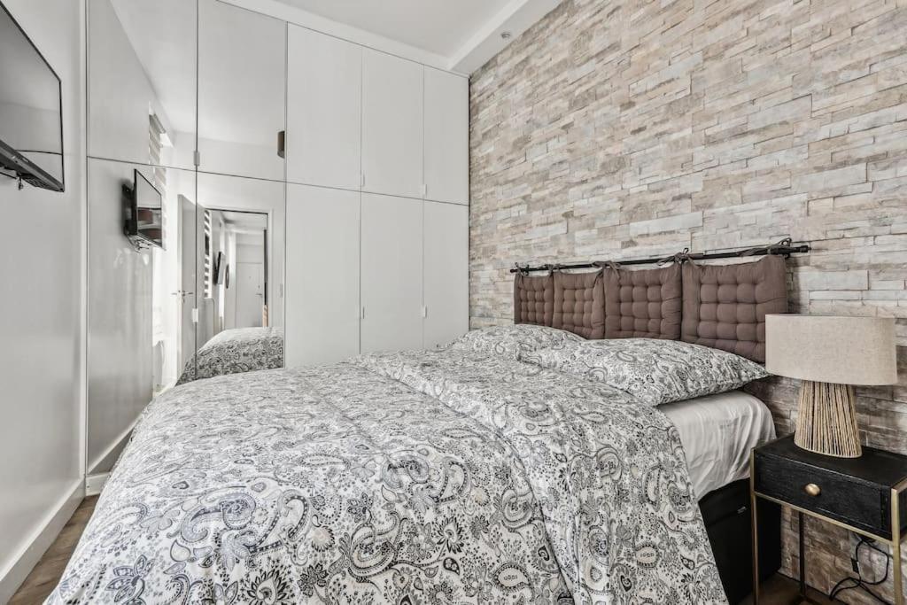 03 Tour Eiffel Appartement Pour 7 Personnes パリ エクステリア 写真