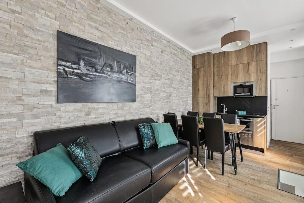 03 Tour Eiffel Appartement Pour 7 Personnes パリ エクステリア 写真